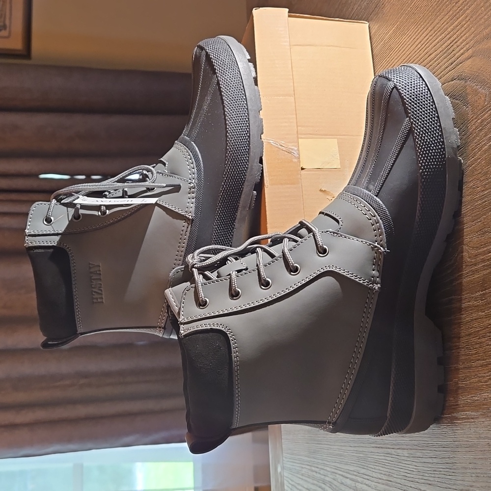 Mens Waterproof Boots, Sz 10 HZSTAY NWT